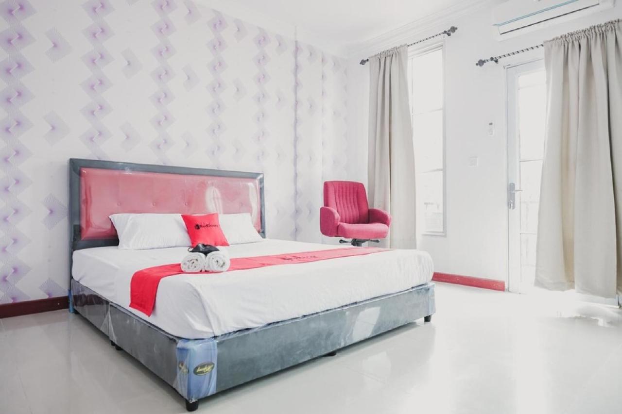 Hotel RedDoorz near Nagoya HIll Batam 4 Jodoh  Zewnętrze zdjęcie